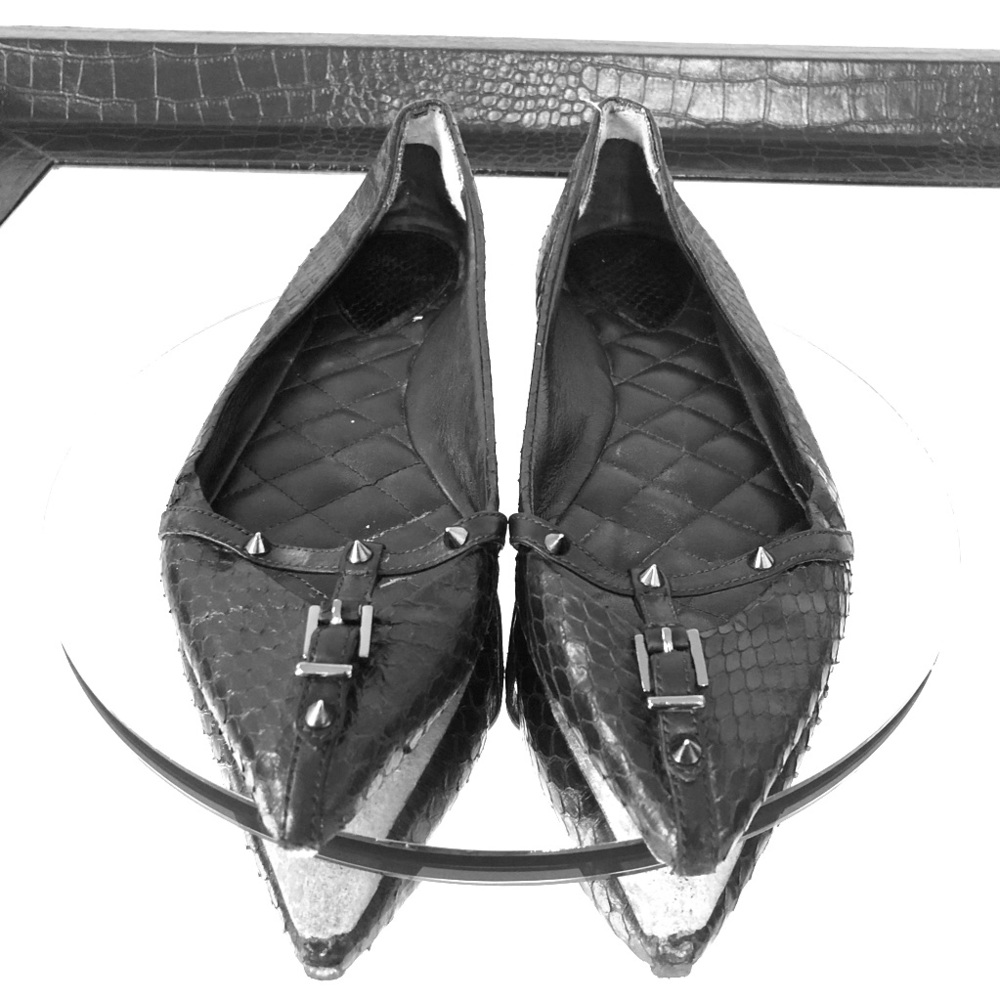 B Brian Atwood Flats Gem